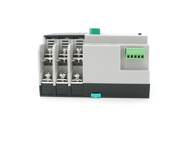 Автомат ввода резерва (АВР) двухполюсный OSGQ8-125/3P PV, 230V/125A на DIN-рейку для солнечных систем
